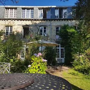 Manoir Du Tertre Au Coeur De La Forêt De Brocéliande Maison d'hôtes